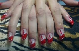 Las uñas largas y puntiagudas se vuelven aún más atractivas con un patrón deslumbrante. Unas Acrilicas Francesas Roja Diseno Ohprettynails
