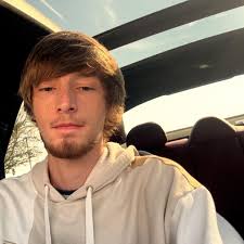 I'm 30 years old. I have roughly 3k in my 401k (my company matches and  contributed as well) and 1k in a high yields savings accountt. I have  absolutely no idea when