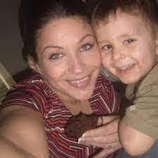 Kristie Rowell's Instagram, Twitter & Facebook