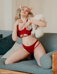 Sneaky cosplay - 59 photos