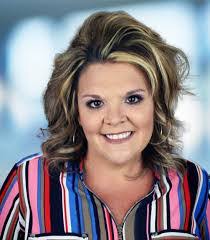 Dee Harding's Instagram, Twitter & Facebook