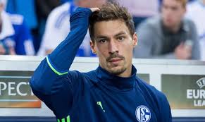 The objective of this work is the study of a hybrid central power, which combines two renewable energy sources (wind, solar) with storage and an emergency generator. Schalke 04 Les Premiers Pas De Benjamin Stambouli