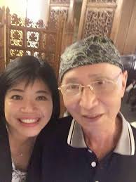 附中人同敬悼#永遠帥氣的林德富老師2015，附中68校慶餐會和江克成老師合照2016，542班同學會老師的笑容和話語猶在耳畔⋯😭  林德富老師，於2016/11/21病逝