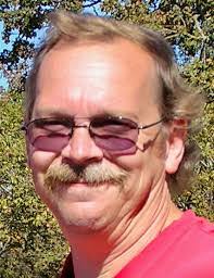 Dolores Reuter's Instagram, Twitter & Facebook