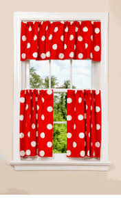 red kitchen decor