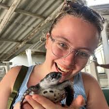 Dr Kathryn Bates (@kathrynbates47)