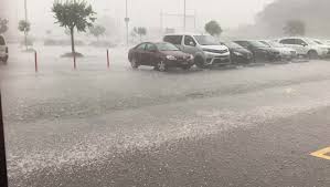 Schalten sie die automatische ortung ein um aktuelle unwetterinformationen und wetterdaten für ihren derzeitigen aufenthaltsort anzuzeigen. Gewitter In Der Schweiz Uber 130 Notrufe Wegen Unwetter Eine Person Verletzt 20 Minuten