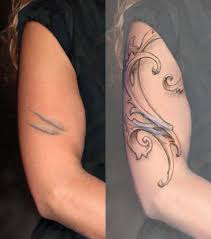 Match the star shaped scar that was scar on juliet's back in s3e16 and (scarification by a tattoo gun). Ask Guy Aitchison What About This Scar Guy Aitchison