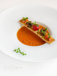 Prepara Esta Receta Facil Y Deliciosa De Gazpacho De Piquillo Con Decoracion Platillos Con De Decorac Vorspeisen Rezepte Rezepte Vorspeisenrezepte