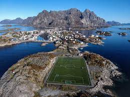 (2.94 км) henningsvær lysstoperi & cafe. Henningsvaer Lofoten Lofoten Travel Photos Travel
