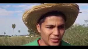 Robert Rojas fue a trabajar en la chacra de su familia