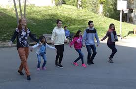 It wasn't until several months later reba mcentire has unveiled a beautiful video to showcase her song 'pray for peace. Play For Peace Institut Le Rosey