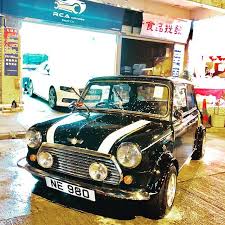 洗完車之後就落雨無得頂呀喂have a nice night 1983mini austinmini minisport minicoopers classicminis classic mini antique cars mini cooper