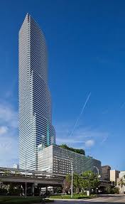 I M Pei Designed Bank Of America Tower In Downtown Miami Skyscraper Architecture Amazing Buildings Miami Real Estate