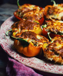 Poivrons Farcis Aux Champignons Courgettes Et Saucisses Italiennes Le Coup De Grace Recipe Stuffed Peppers Vegetable Recipes Italian Sausage