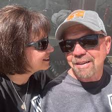 Where to find show times for Kingdom Heirs at Dollywood?