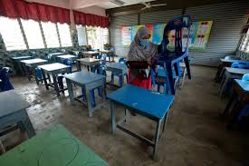 Melatih saraf motorik anak dengan mewarnai gambar sekolah adalah hal yang sangat mengembirakan buat sang anak. Sekolah Di Zon Merah Di Sarawak Hanya Dibuka Semula 14 Jun Utusan Borneo Online