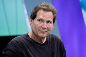 Who is Dan Schulman, former PayPal CEO and the new Verizon chief succeeding  Hans Vestberg?
