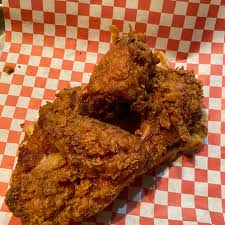Feb 09, 2021 · chef darnell reed decided to close his spinoff chicken shop in bucktown in may, but you can still get your hands on his cooking in lincoln square, where his first restaurant, luella's southern. Luella S Southern Kitchen Restaurant Chicago Il Opentable