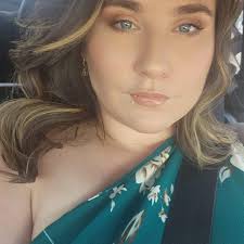 What fertilizer options are available for roses?