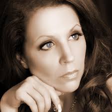 Poncho says “thanks for reading my chapter called Da Ponch and Da Ruba Girl  in dad's new book Heart, Life, Music.“ #HeartLifeMusic Available now:  https://www.harpercollins.com/pages/chesney