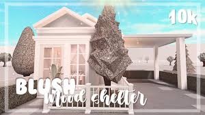 But anyone can put together four walls and call it a house. Bloxburg No Gamepass Blush Tiny House 10k House Build Youtube