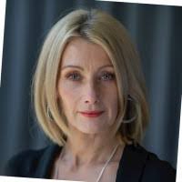 Julie Proctor's Instagram, Twitter & Facebook