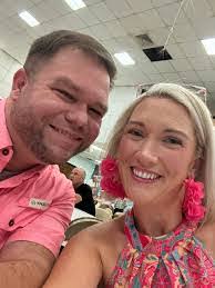 Stephanie Winland's Instagram, Twitter & Facebook