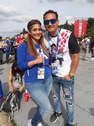 La actriz carolina cano obtuvo los mejores pasos de baile de la gala y gino pesaressi fue nombrado el intocable de la semana. Postales Del Mundial Viva El Victor Hugo Davila Mazzini Facebook
