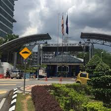 Ianya merupakan pusat pentadbiran pdrm seluruh negara. Balai Polis Bukit Aman Contact Datuk Zainul Hadir Ke Bukit Aman Malaysian Police Headquarters Ibu Pejabat Polis Diraja Malaysia Pdrm Is Located On A Small Hill Called Bukit Aman Right