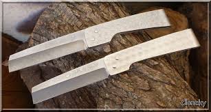Epingle Par Beardblades Sur Beard Blades Couteaux Pliants Couteau Acier