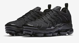 Official Images Nike Air Vapormax Plus Triple Black Kicksonfire Com Nike Air Shoes Nike Air Vapormax Nike Air