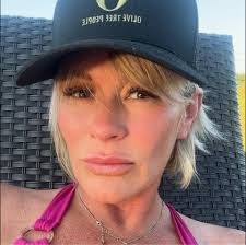 Tiffany Goforth's Instagram, Twitter & Facebook