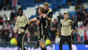 Matthijs de ligt plays as defender for juventus in serie a. Frenkie De Jong Wants Matthijs De Ligt To Join Him At Barcelona Ht Media