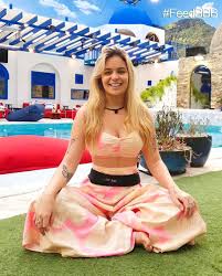 'estou me sentindo sozinha' · notícias da tv. Bbb Veja Looks Da Viih Tube