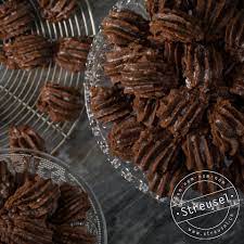 barentatzen schokoladenkekse mit gewurzen rezept von streusel rezept schokoladenkekse schokoladen kekse barentatzen rezept