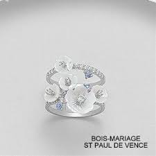 Des bagues ou des anneaux en argent rehaussées d'or, des bagues en argent ou métal argenté, des bagues dorées, des bagues fines, des grosses bagues.! Bague Fleurs De Nacre Atelier Perles St Paul De Vence