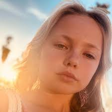 Rafael Lozano's Instagram, Twitter & Facebook