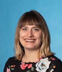 Cora Howe's Instagram, Twitter & Facebook