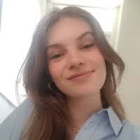 Robyn Bos's Instagram, Twitter & Facebook