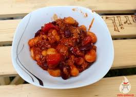 Geraucherte Baked Beans Im Dutch Oven Die Perfekte Beilage Fur Jedes Grillevent Das Rezepte Fur Die Bohnen Kann In J Rezepte Gebackene Bohnen Grillen Rezepte