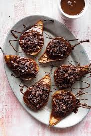 Poires Grillees Et Croustillant Au Chocolat K Pour Katrine Food Snacks Cooking
