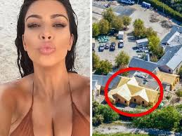 Remarkable Great Ocean Road home lands gold class price