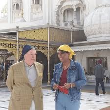 Bangla Sahib Gurudwara Remains Open For Visitors Amid Covid-19 Crisis |  Times Of India Travel