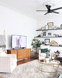 16 ideas for decorating a large wall space. Satisfying Solutions For Decorating A Large Blank Wall Made By Carli
