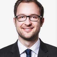 PDF) Entwicklung der Banken- und Finanzkrise. Wie haben die Europäische  Union und die Bundesrepublik Deutschland auf die Krise reagiert?