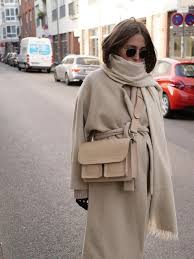 Street Style Berlin Ich Bin Kasia Blog Outfit Weiss Beige Braun Berlin Bin Blog Braun Ich Source By In 2020 Berlin Fashion Street Fashion Street Style