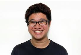 Meet Alexander Lee Seng Hoo, a face and body painter. This 25-year-old can  virtually turn himself into any person, creature or character. Instagram:  https://www.instagram.com/senghooooo/