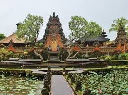 0813 80 222 307 paket aqiqoh siap kirim kampung rawa. Kuala Lumpur City Package Viamonda