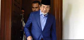 According to malay mail , sabah umno chairman datuk seri bung moktar radin said that the party was strengthened now that the charges against their senior leader musa aman have been dropped. Charges Against Musa Aman Baseless Monies From Donations Political Funds Lawyer Borneo Post Online